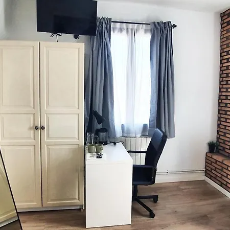 Tuul Etxea Økonomihotel *